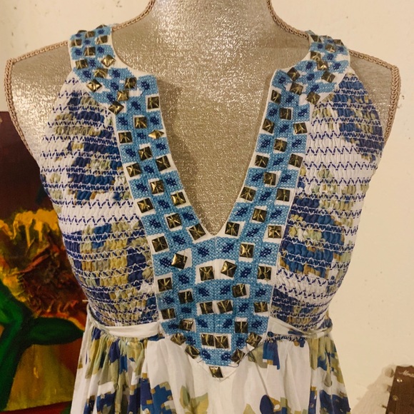 Adorable studded summer dress - Picture 3 of 6